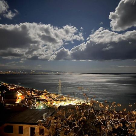 La Goccia Sul Mare Apartment Letojanni Luaran gambar