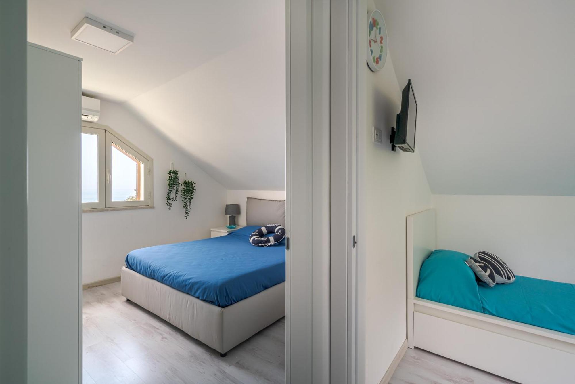 La Goccia Sul Mare Apartment Letojanni Luaran gambar