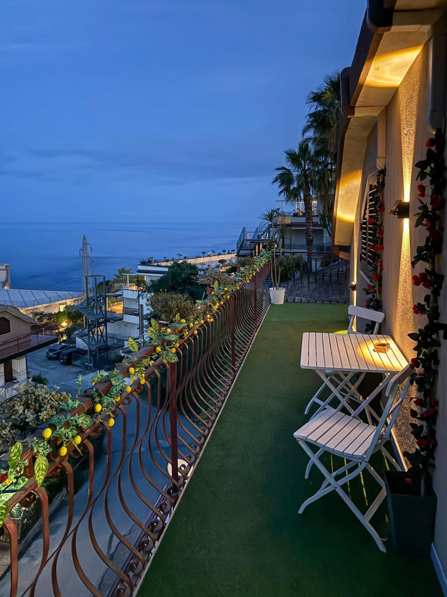La Goccia Sul Mare Apartment Letojanni Luaran gambar