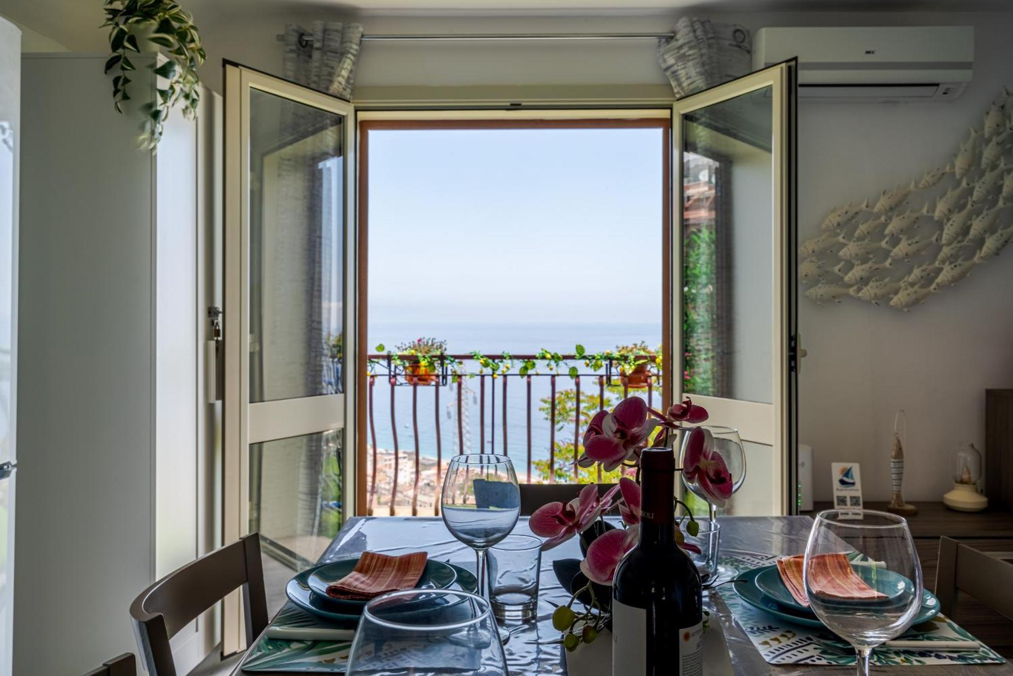 La Goccia Sul Mare Apartment Letojanni Luaran gambar